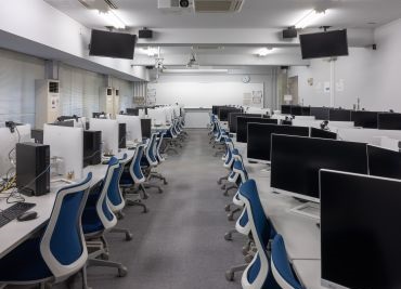 情報科学センター5IS演習室