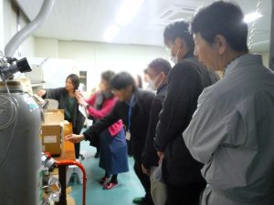 きれい～！とお褒め頂いた有機元素分析装置ヤナコMT-5。勤続年数もうすぐ30年。現役で頑張っています。