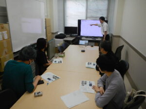 SEM-EDXについて説明を受けました。
